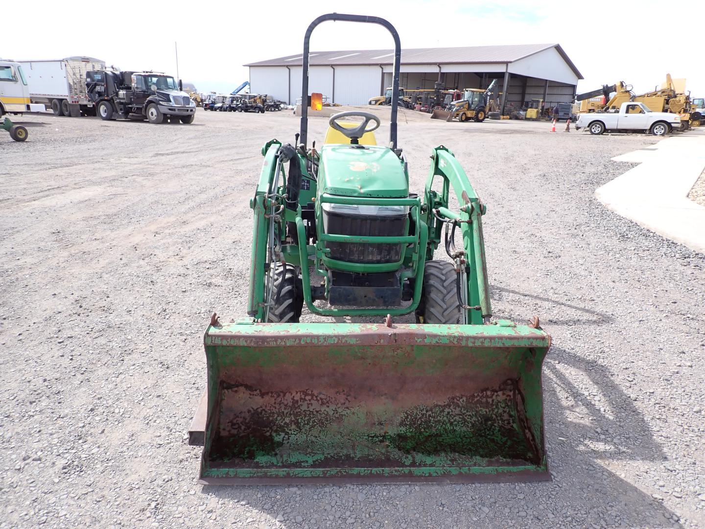 ./imagenes/INVOICE/2019/16536/TRACTOR JOHN DEERE_2305 (19).JPG